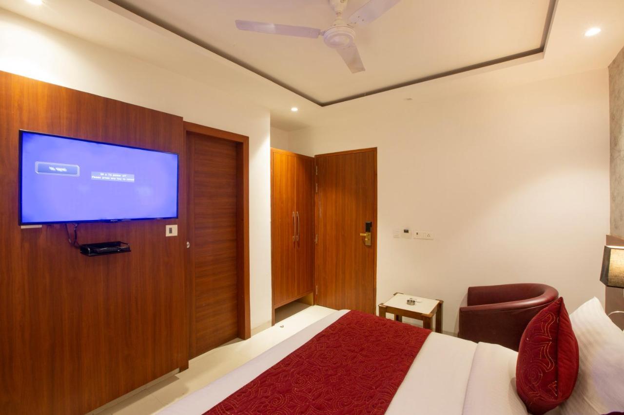 Hotel Arch Suites - Near Aerocity Neu-Delhi Exterior foto