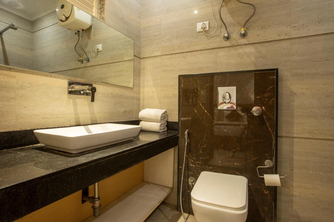 Hotel Arch Suites - Near Aerocity Neu-Delhi Exterior foto