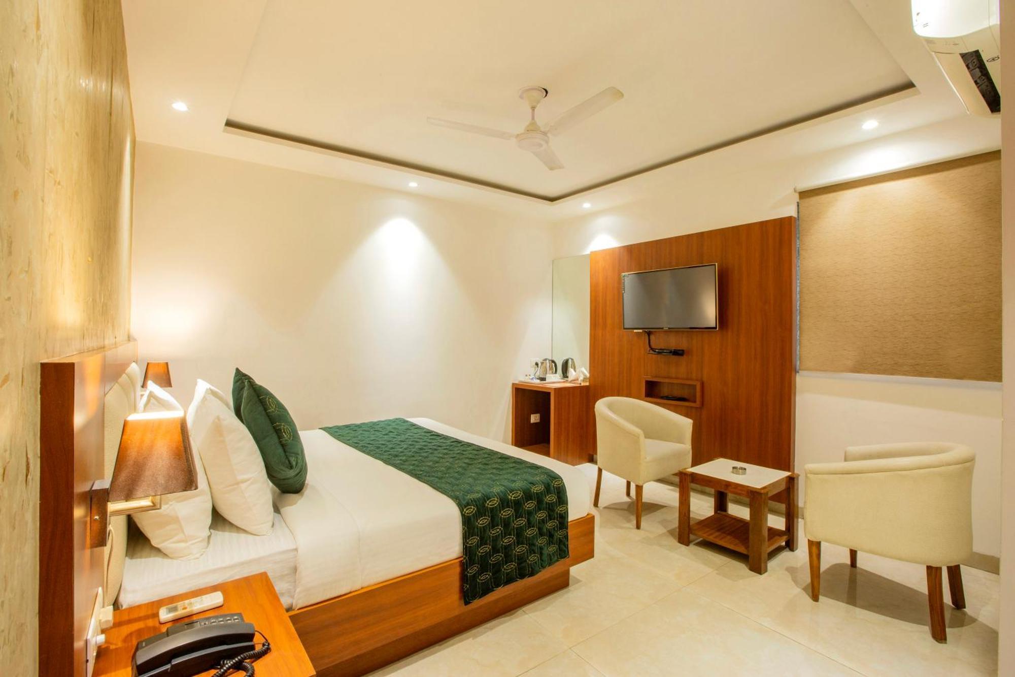 Hotel Arch Suites - Near Aerocity Neu-Delhi Exterior foto