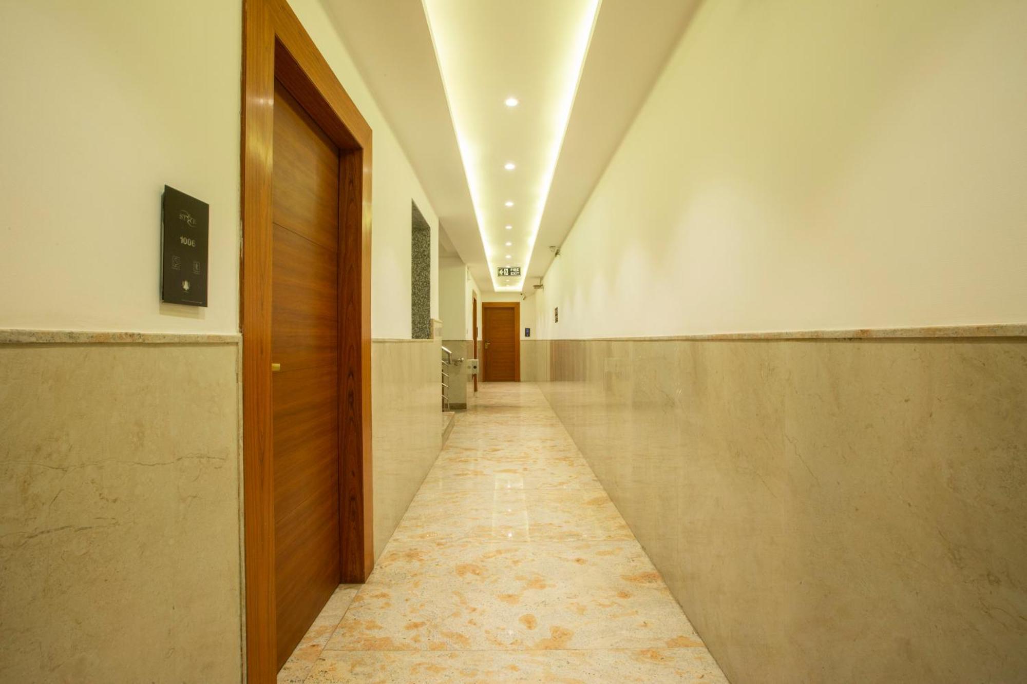 Hotel Arch Suites - Near Aerocity Neu-Delhi Exterior foto