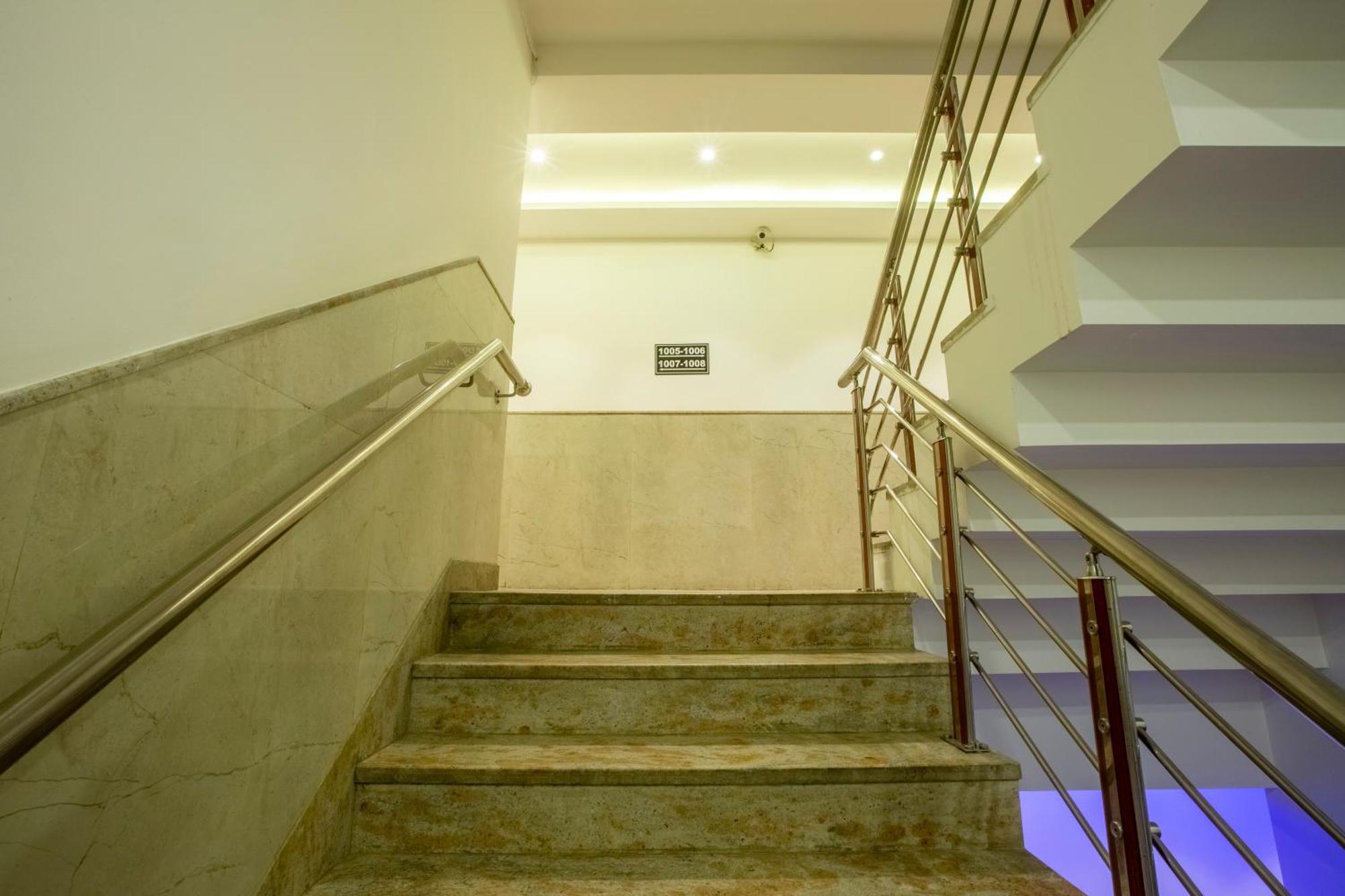 Hotel Arch Suites - Near Aerocity Neu-Delhi Exterior foto