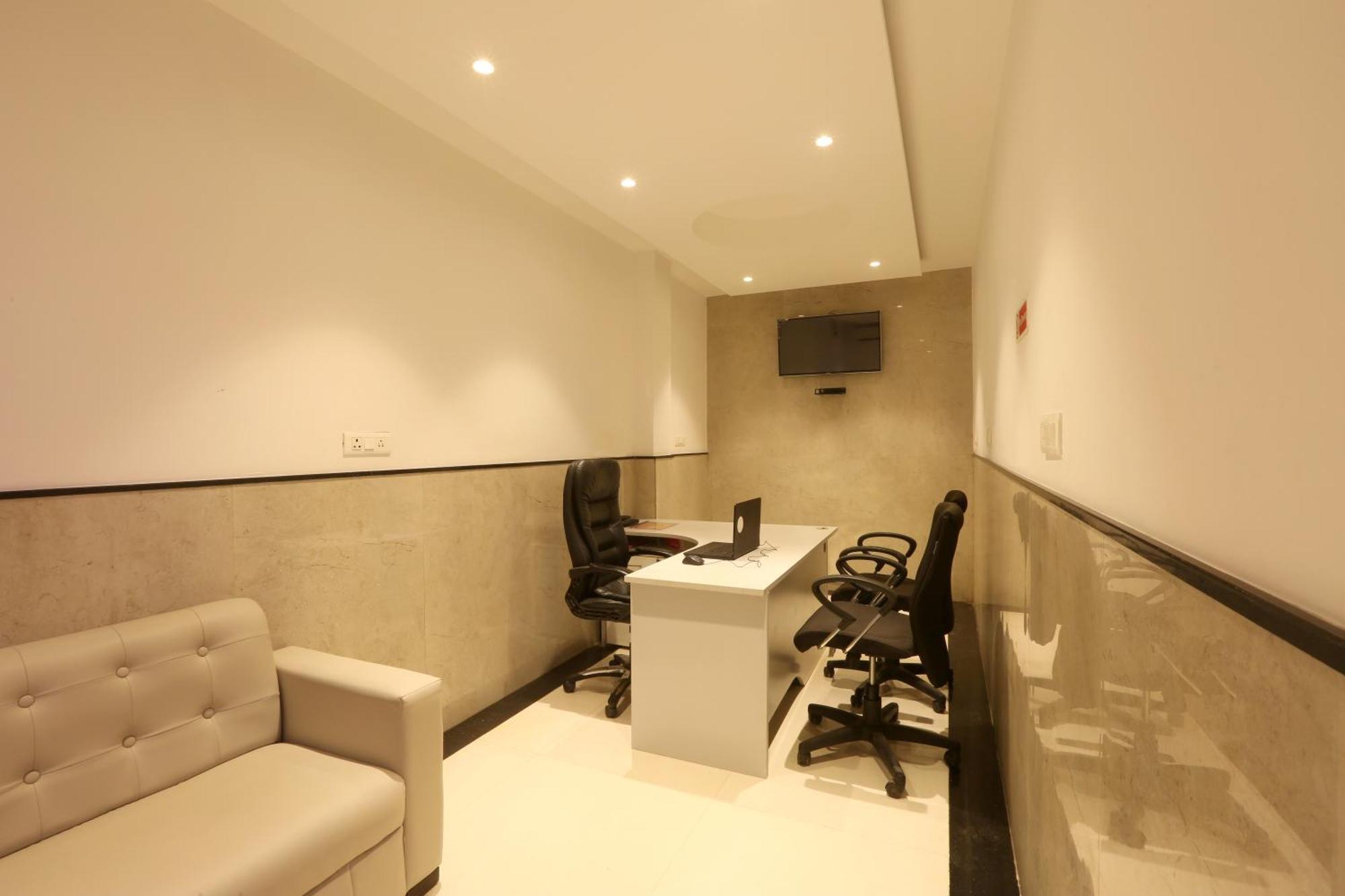 Hotel Arch Suites - Near Aerocity Neu-Delhi Exterior foto