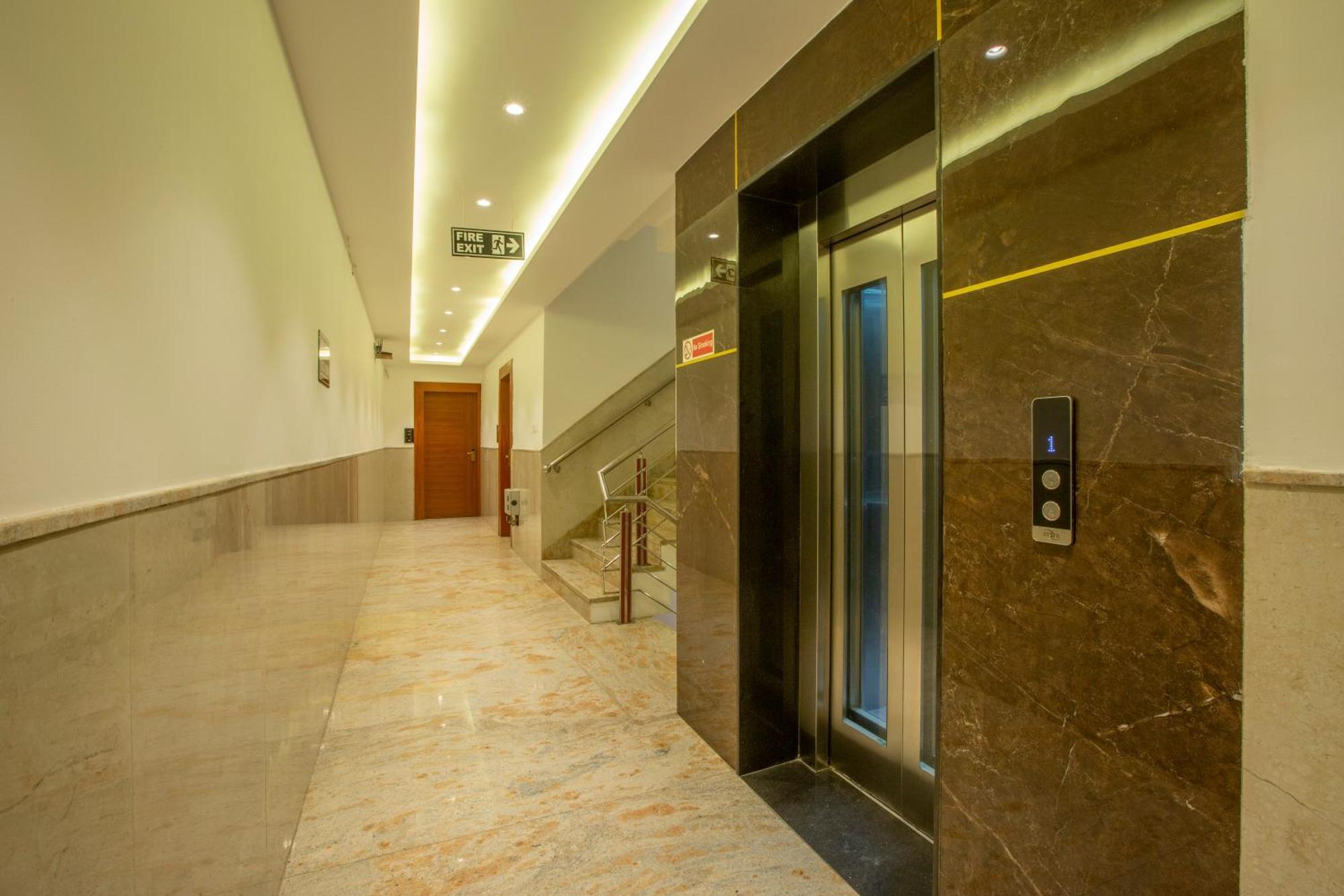 Hotel Arch Suites - Near Aerocity Neu-Delhi Exterior foto