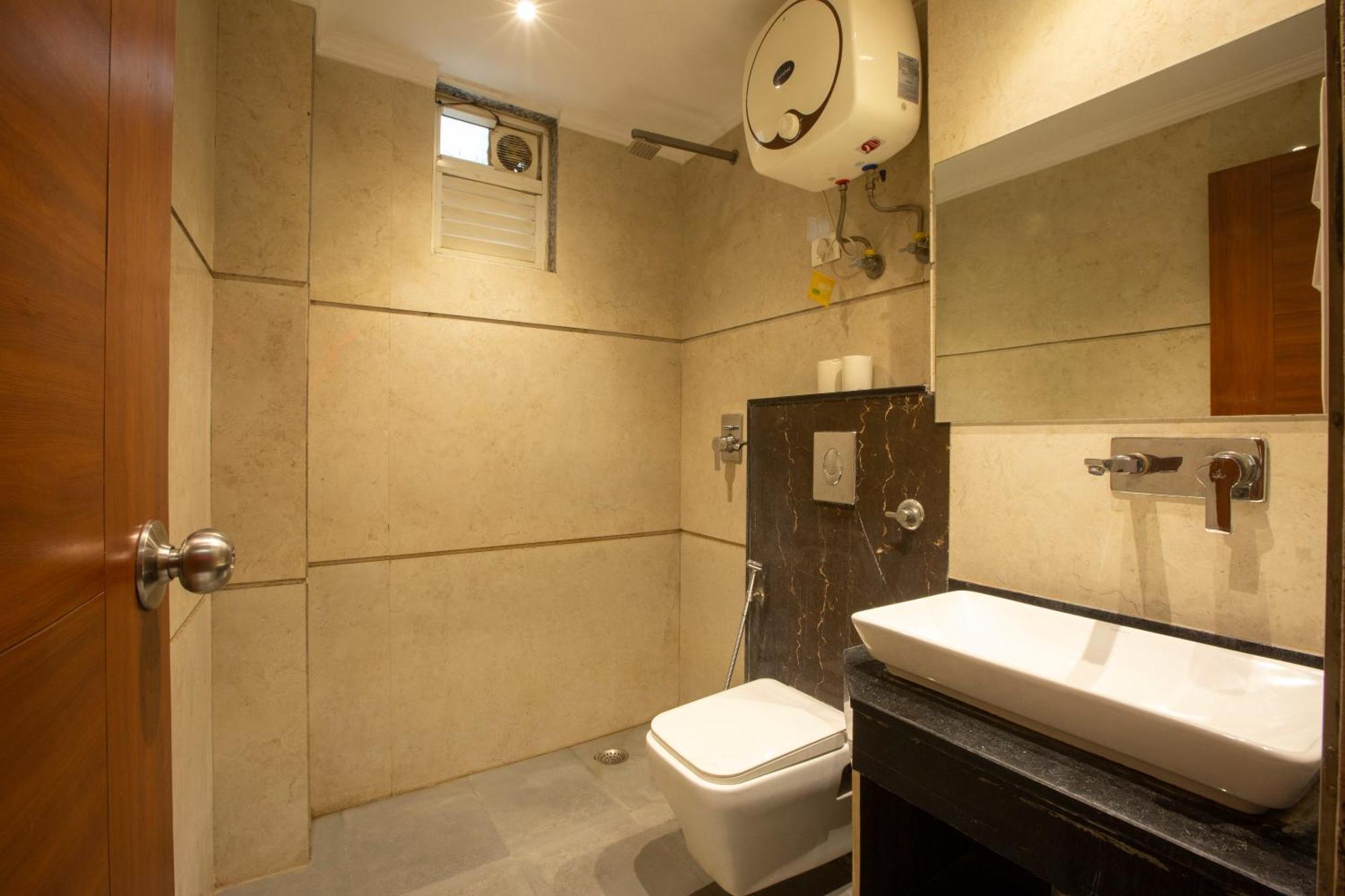 Hotel Arch Suites - Near Aerocity Neu-Delhi Exterior foto